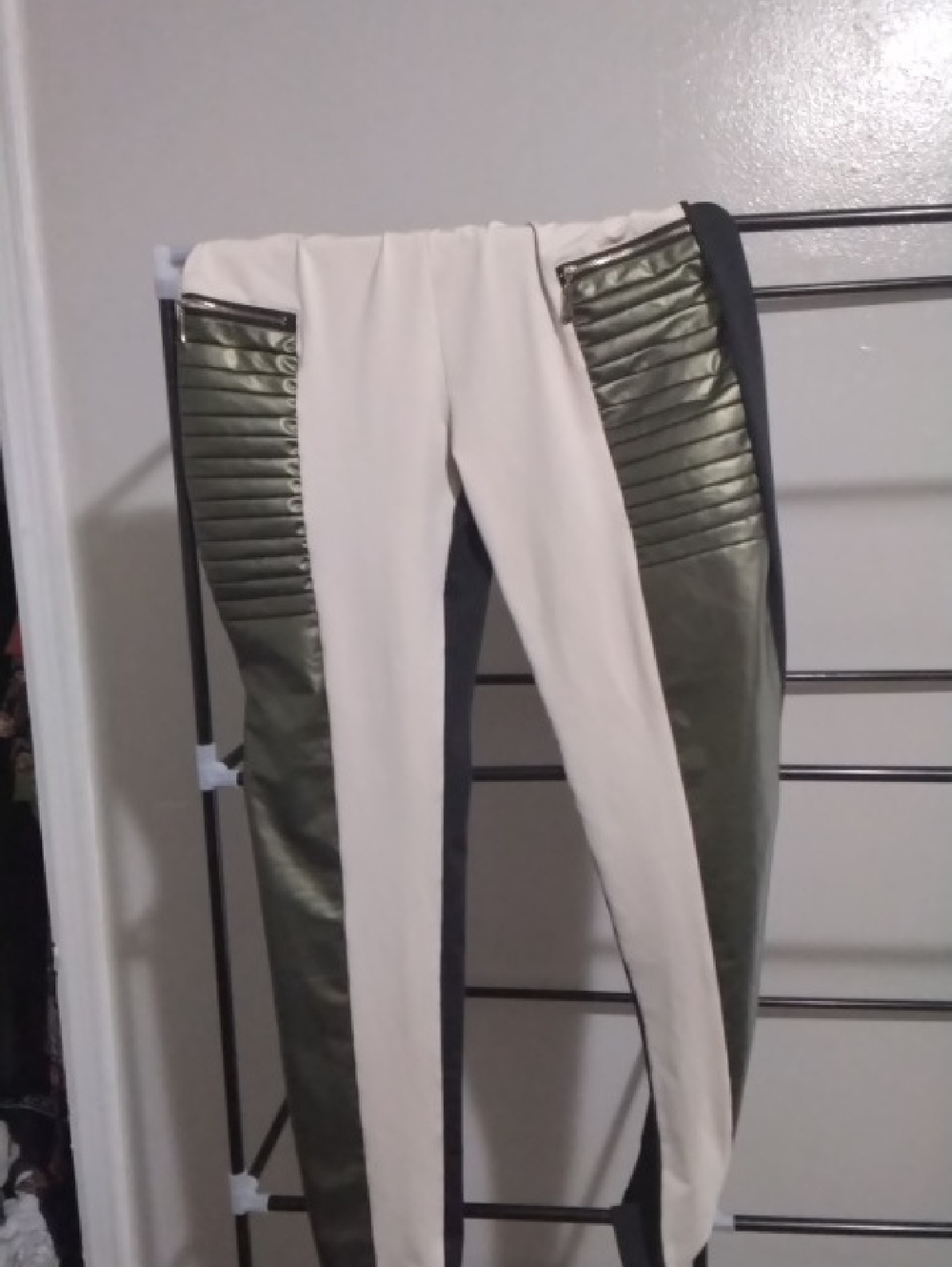 Cream and Olive Moto Panel Leggings